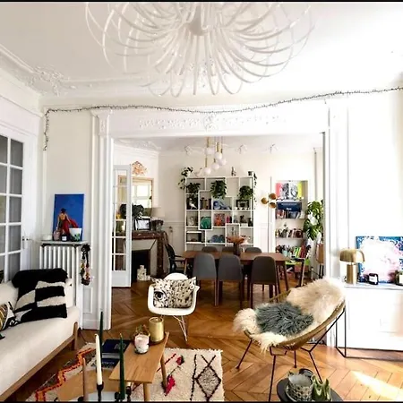 Chic Apartment