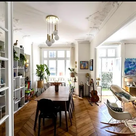 Apartment Chic *